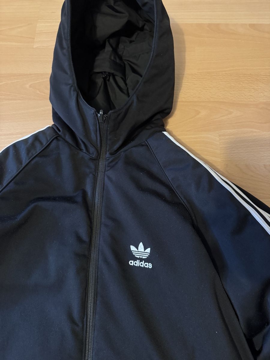Adidas Vestes: Adidas Winterjacke, Doppelseitig, Warm durch den Winter – D'occasion à Bern par pablito01 4