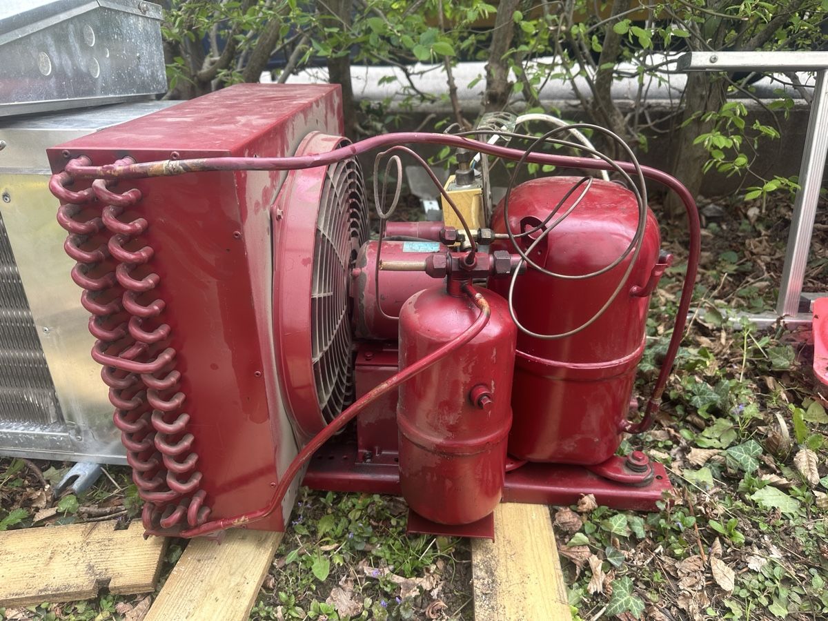 Compressori: Kompressoren für Kühlsysteme – Usato da Dietikon venduto da moradi24