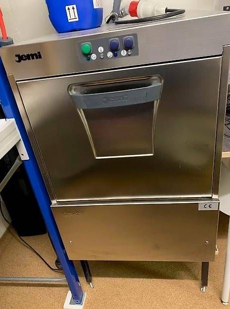Waschmaschinen: Machine à laver les bouteilles GS21 – Gebraucht aus Les Diablerets von RenaudRichardet 2