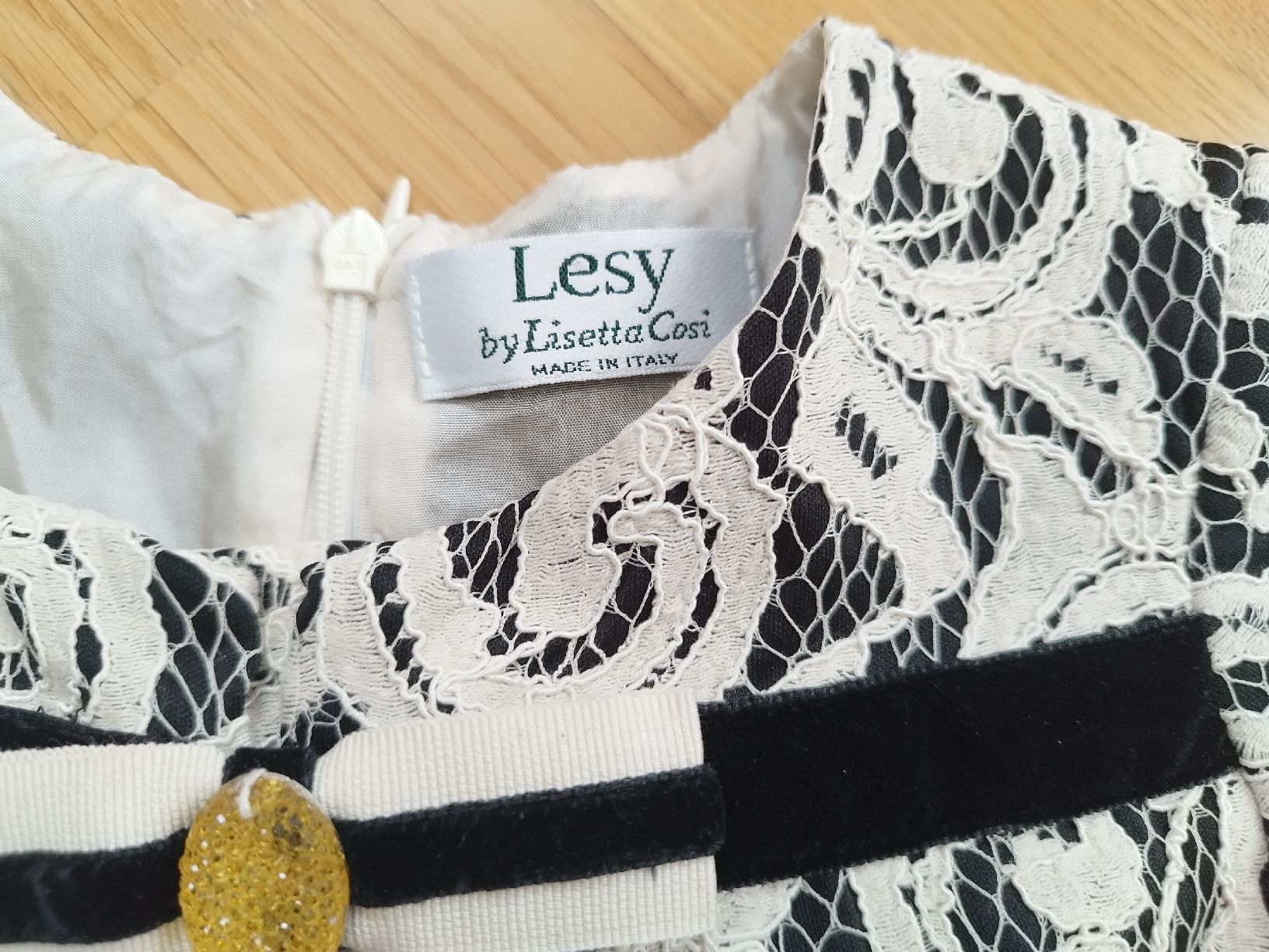 Vestiti & Gonne: robe Lesy taille 6A – Usato da Gland venduto da adi_xw2q 2