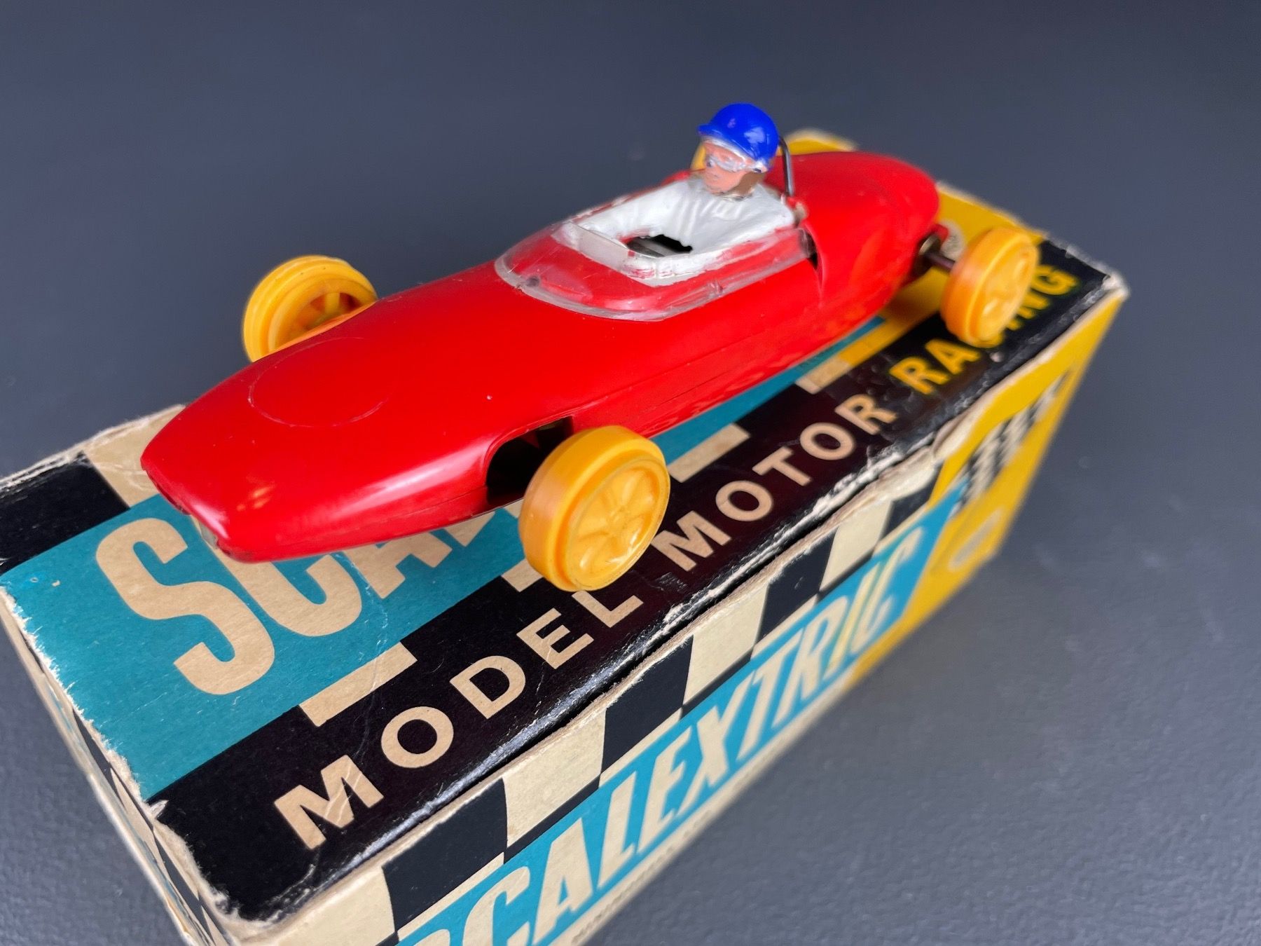 Piste: Scalextric C63 Lotus Red – Nuovo (secondo la descrizione) da Genthod venduto da lightyear63 2