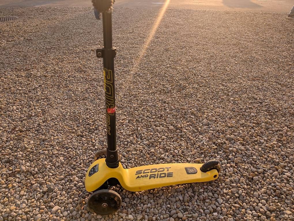 Veicoli per bambini: Scoot & Ride Highwaykick 3  gelb  Scooter – Usato da Wattwil venduto da Lilo111 1