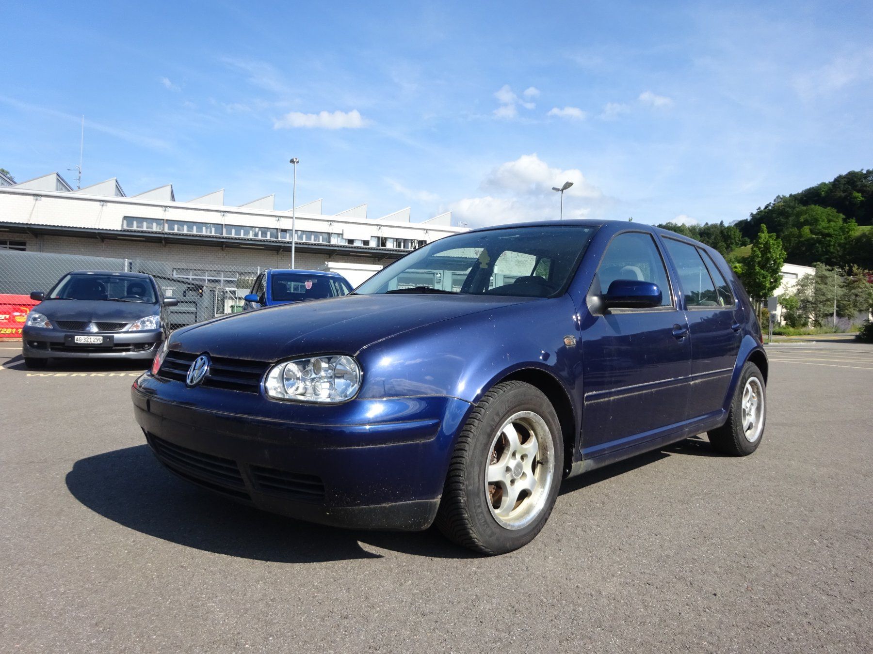 VW Autos: VW Golf 4  4motion  V5 – Gebraucht aus Untersiggenthal von A888888