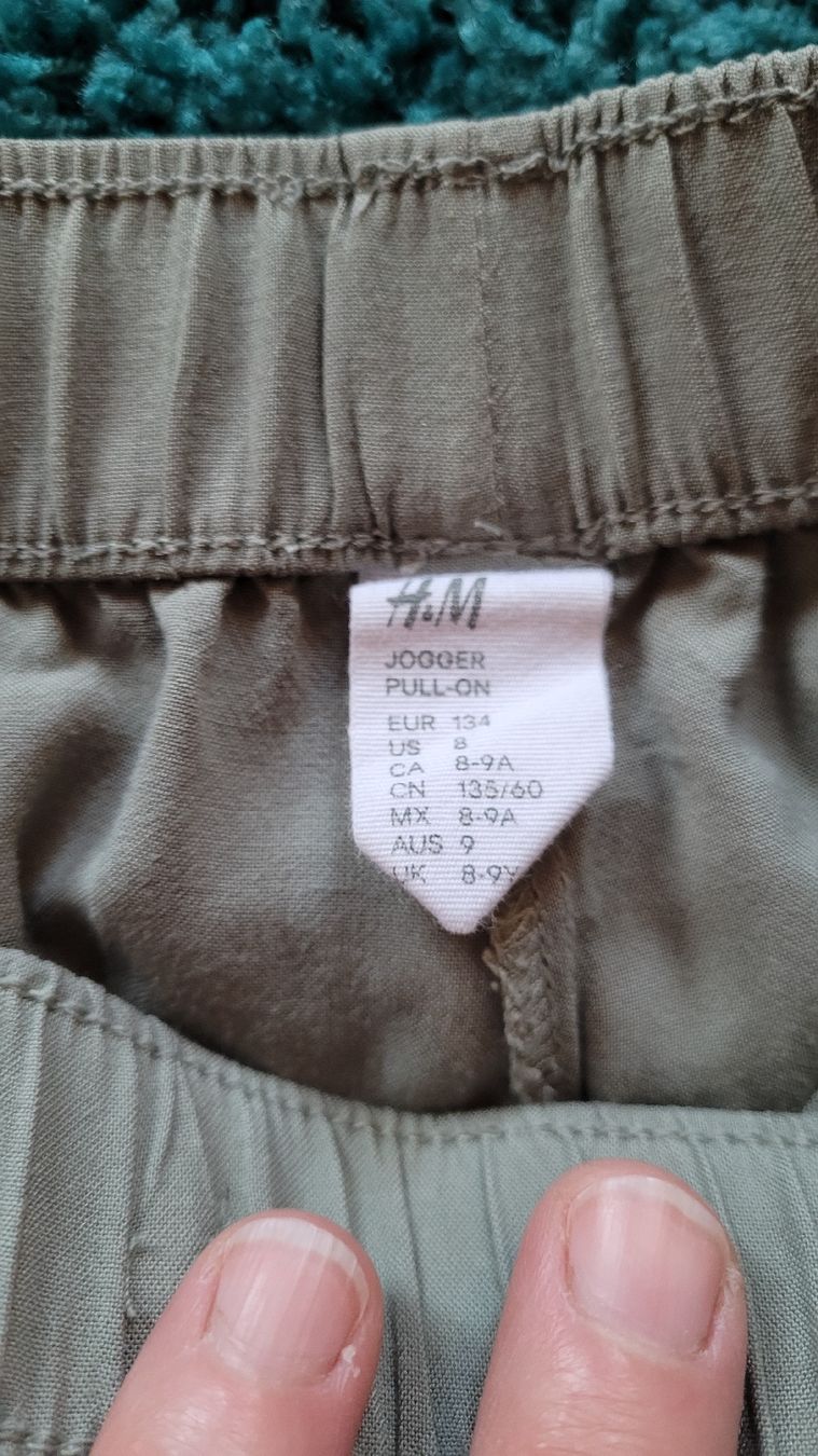 H&M Hosen: luftige Sommerhose Gr. 134 – Gebraucht aus Warth von aussieaussie 1