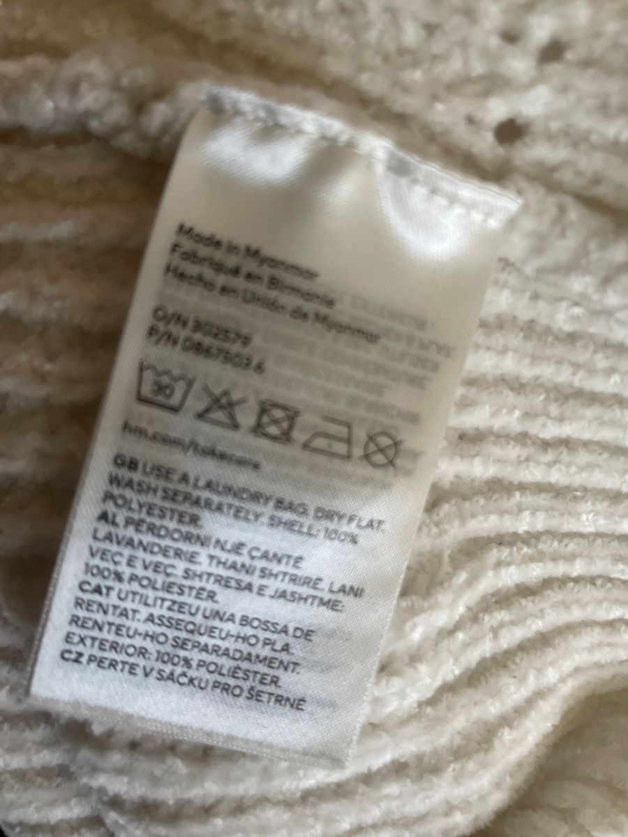 H&M Lotti & Set di vestiti: H&M Set: Jeans Skinny Fit & Strickpullover, Gr. 134 – Usato da Obergerlafingen venduto da cabo4 4