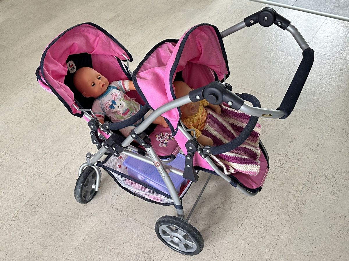 Puppenwagen: Puppen Kinder-Zwillingsbuggy – Gebraucht aus Kirchlindach von