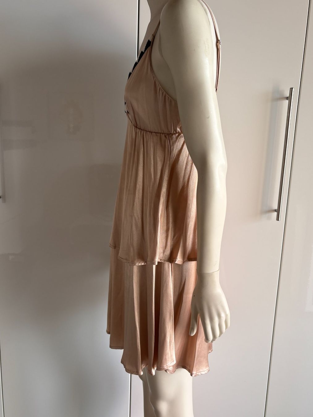 Vestiti: Kleid moki b, beige – Nuovo e nell'imballaggio originale da Contra venduto da Oly_93 3
