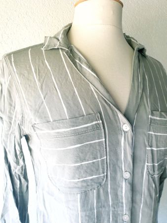 ABERCROMBIE & FITCH XS BLUSE  PASTELL OLIV WEISS TUNIKA TOP