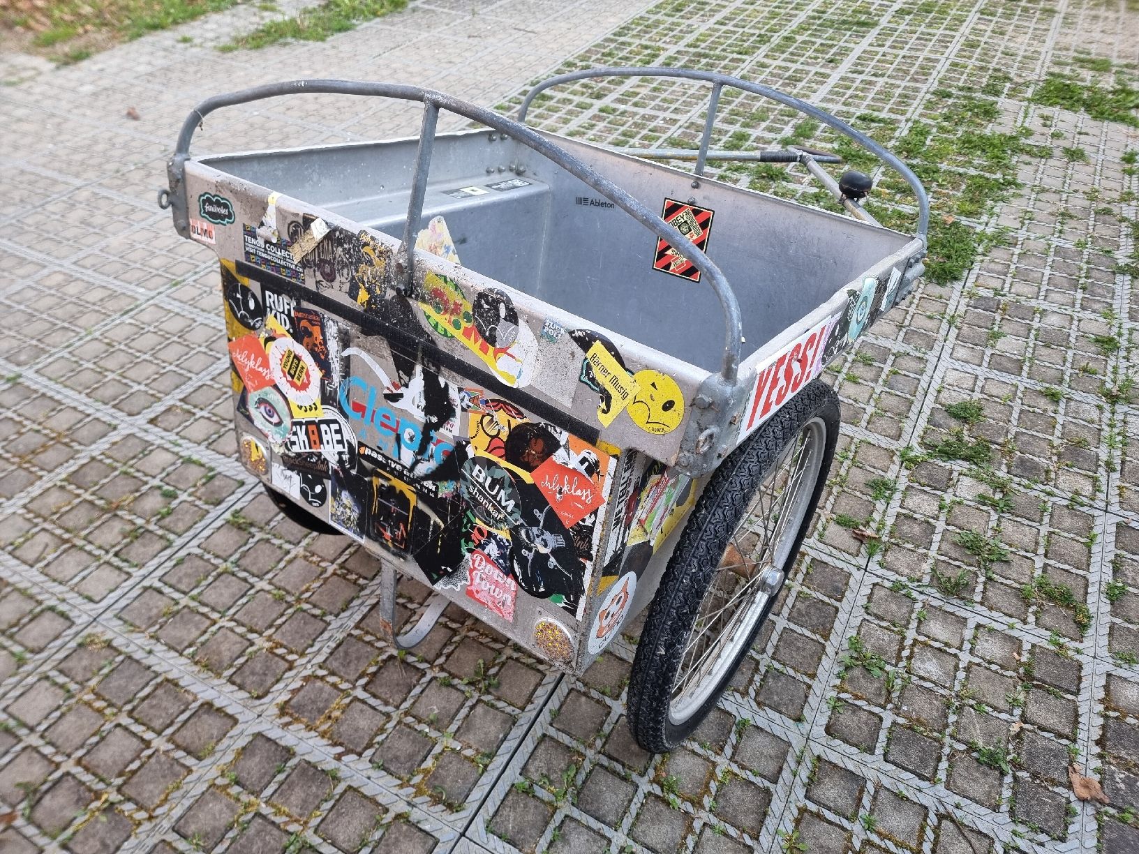 thule chariot cross 2 fahrrad xxl newmtb Notentabelle für Lehrer - one trailer Batterien:1 Paar Batterien