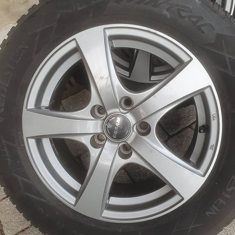Pneumatici & Ruote complete: Jantes et pneus mazda cx3 – Usato da Carouge GE venduto da john03 3