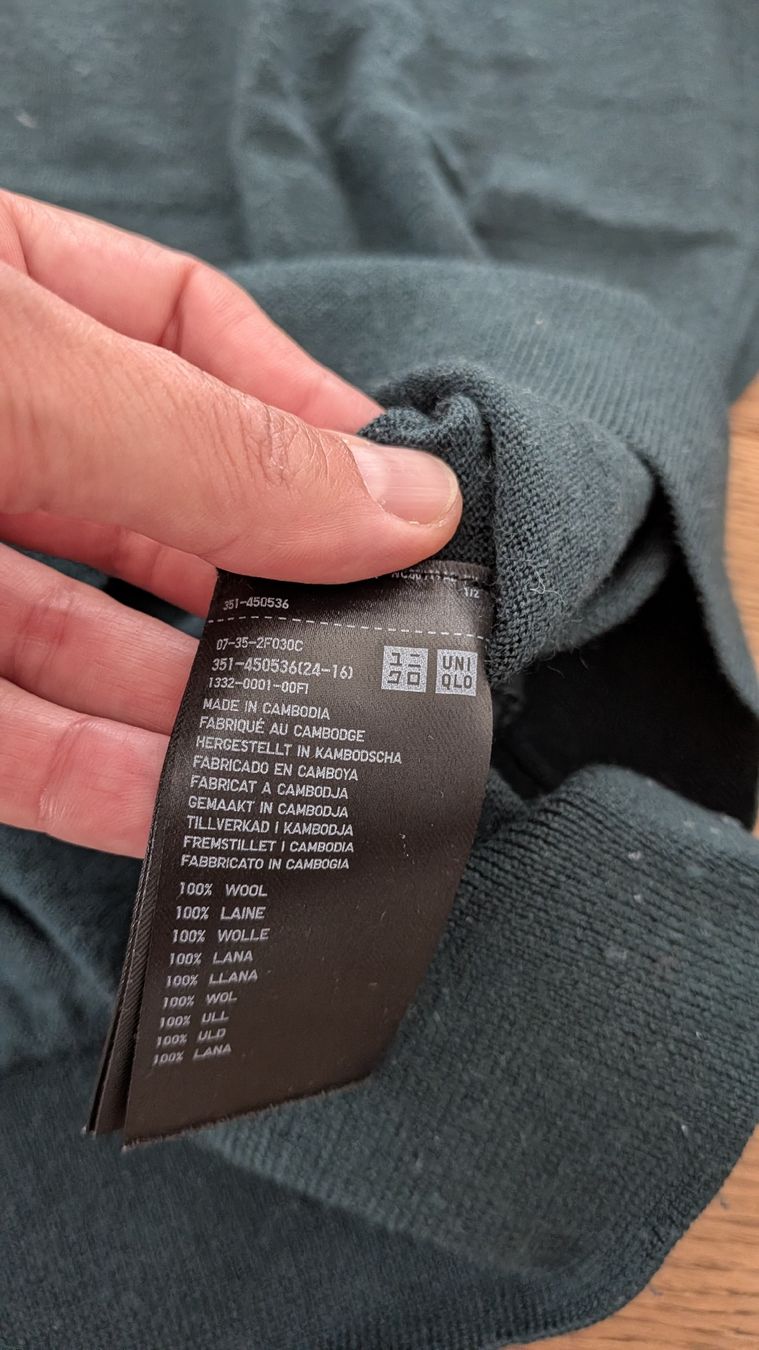 Uniqlo Maglioni & Felpe: Uniqlo Pullover aus Wolle dunkelgrün Gr. M  – Usato da Zürich venduto da broedl 2
