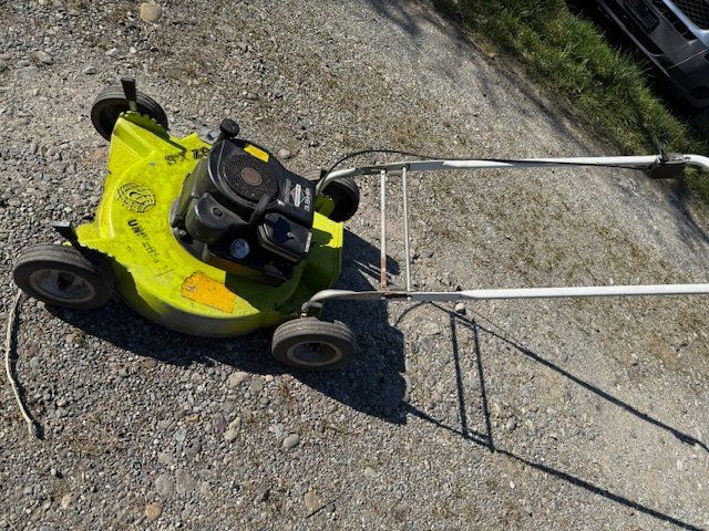 Tagliaerba: Rasenmäher – Usato da Horgen venduto da Zsgg 3