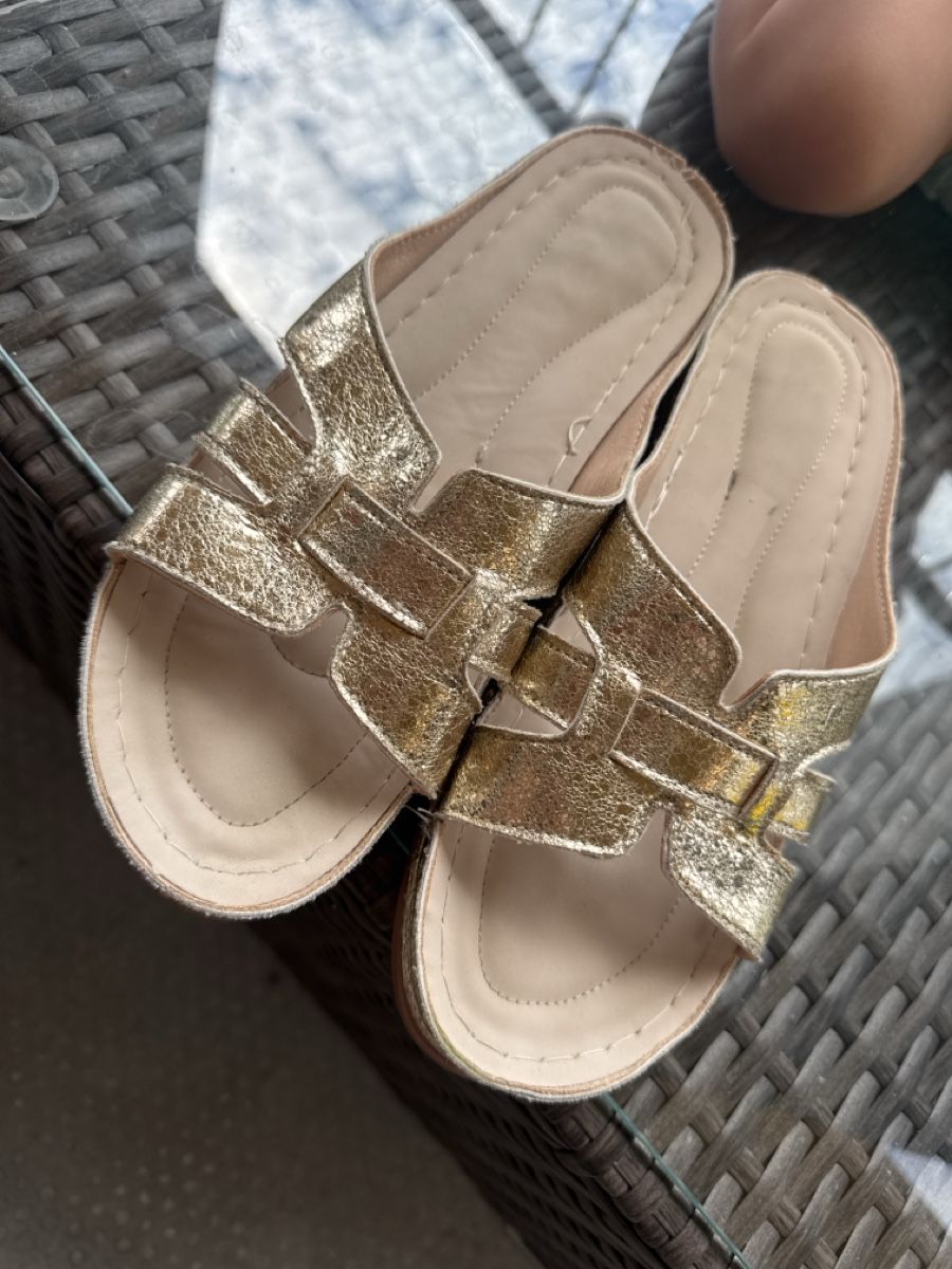 Scarpe da donna: Sandaletten Damen Gold – Usato da heerbrugg venduto da Sesolella 2