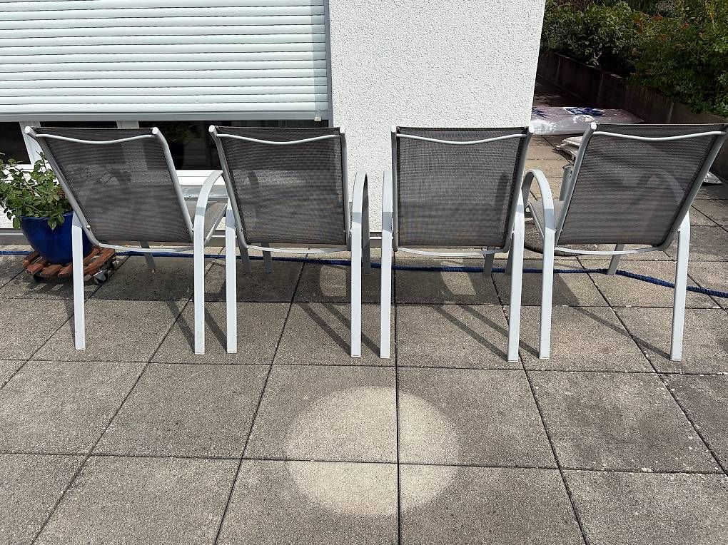 Stühle: Gartenstühle - Wetterfest – Gebraucht aus Nidau von Singuella 4