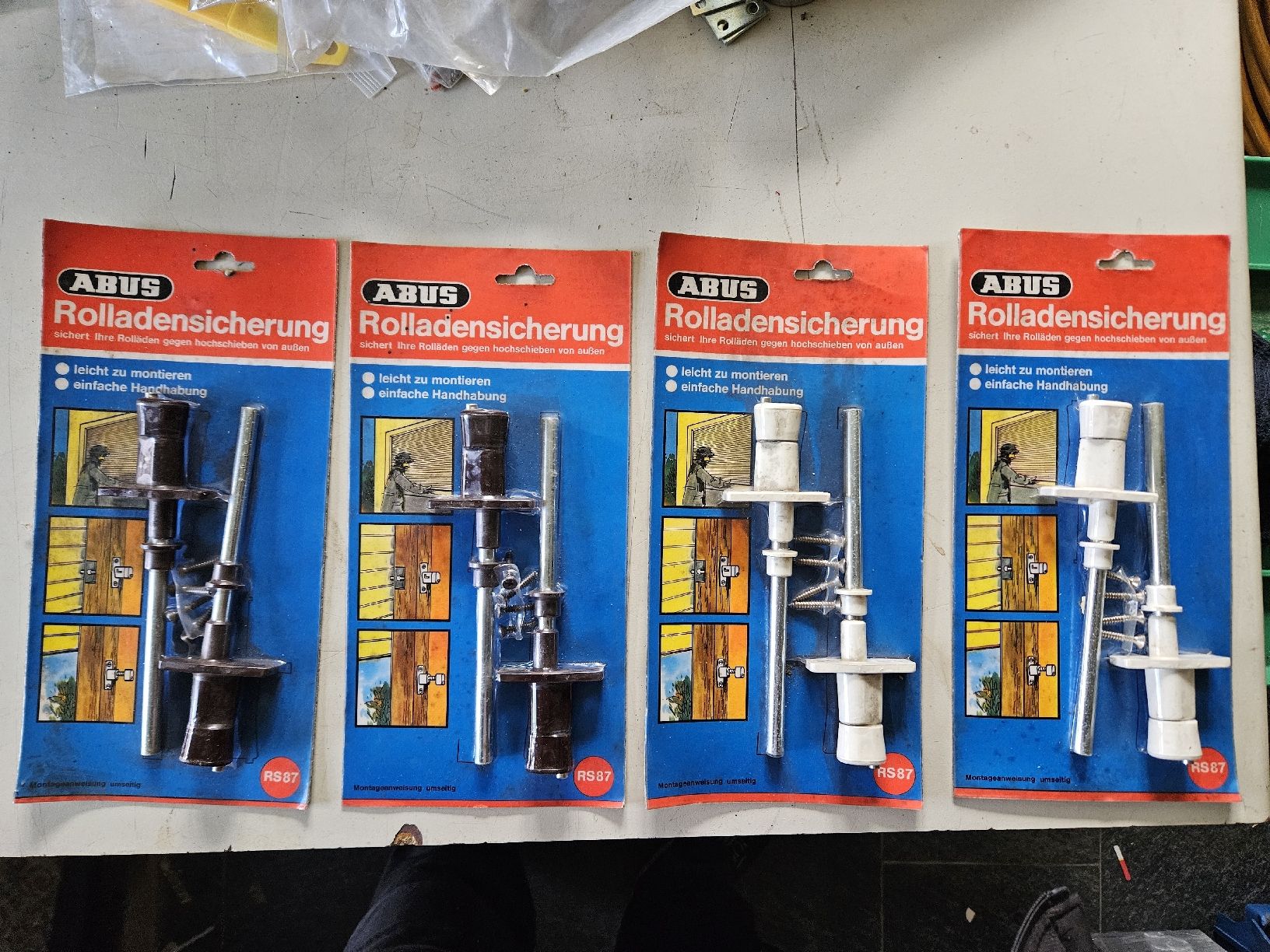 Ancore: 5 Stk ABUS Rollladen-Verschluss RS77 ! – Nuovo (secondo la descrizione) da Oberburg venduto da znas 1