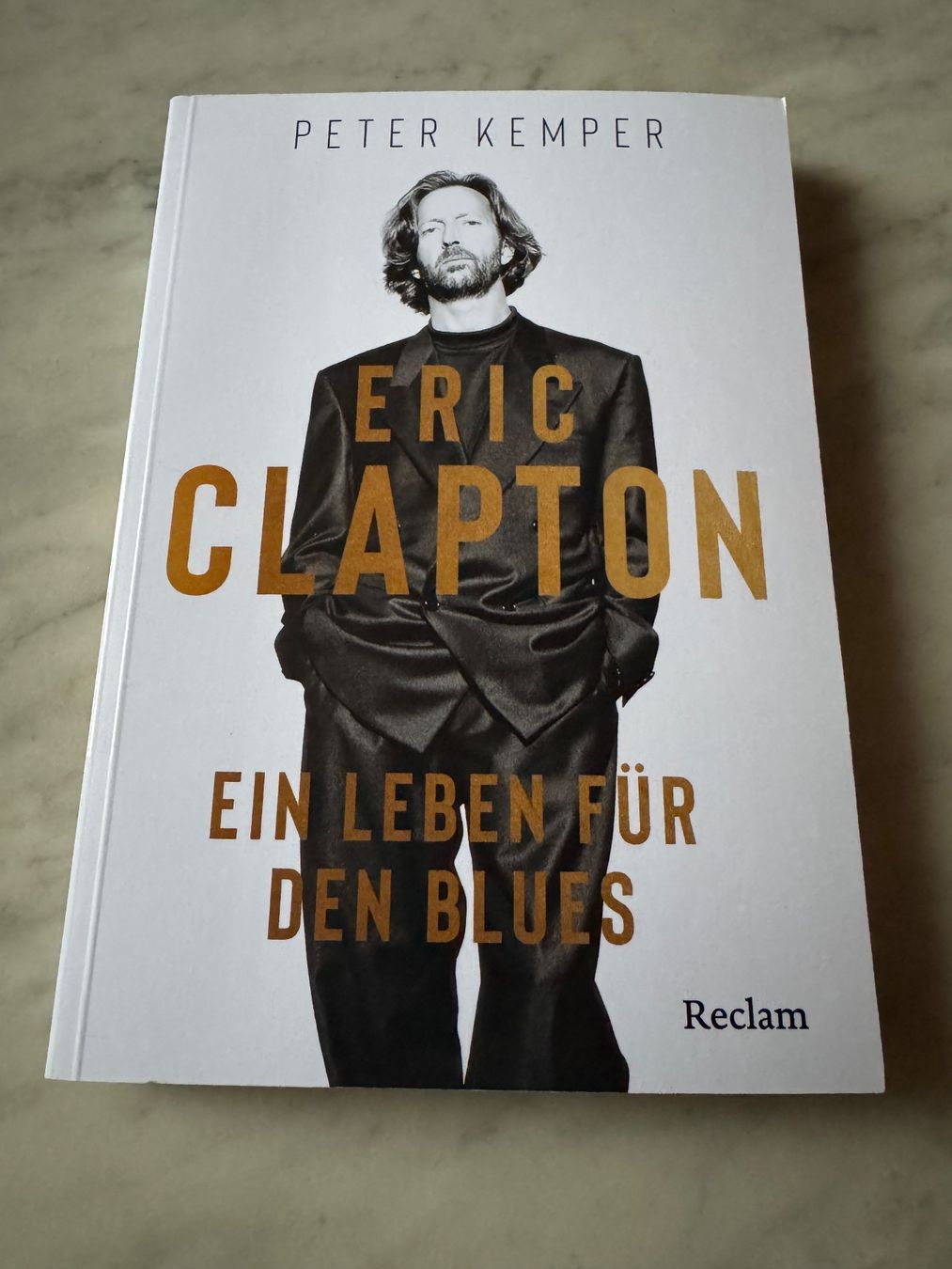 Livres: ERIC CLAPTON EIN LEBEN FÜR DEN BLUES – Neuf (Voir description) à hägendorf par twilightprincess