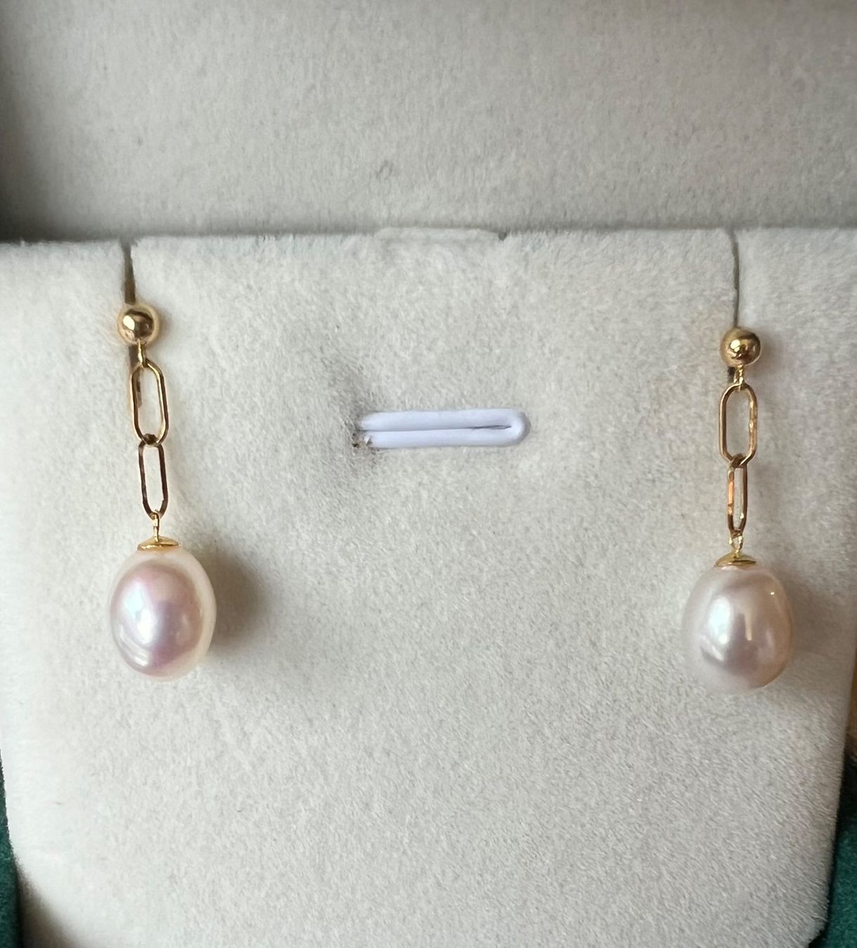 Orecchini pendenti & Orecchini a lobo: Ohrringe in 18k Gold mit Süsswasserperlen – Nuovo (secondo la descrizione) da Bern venduto da Steinfieber