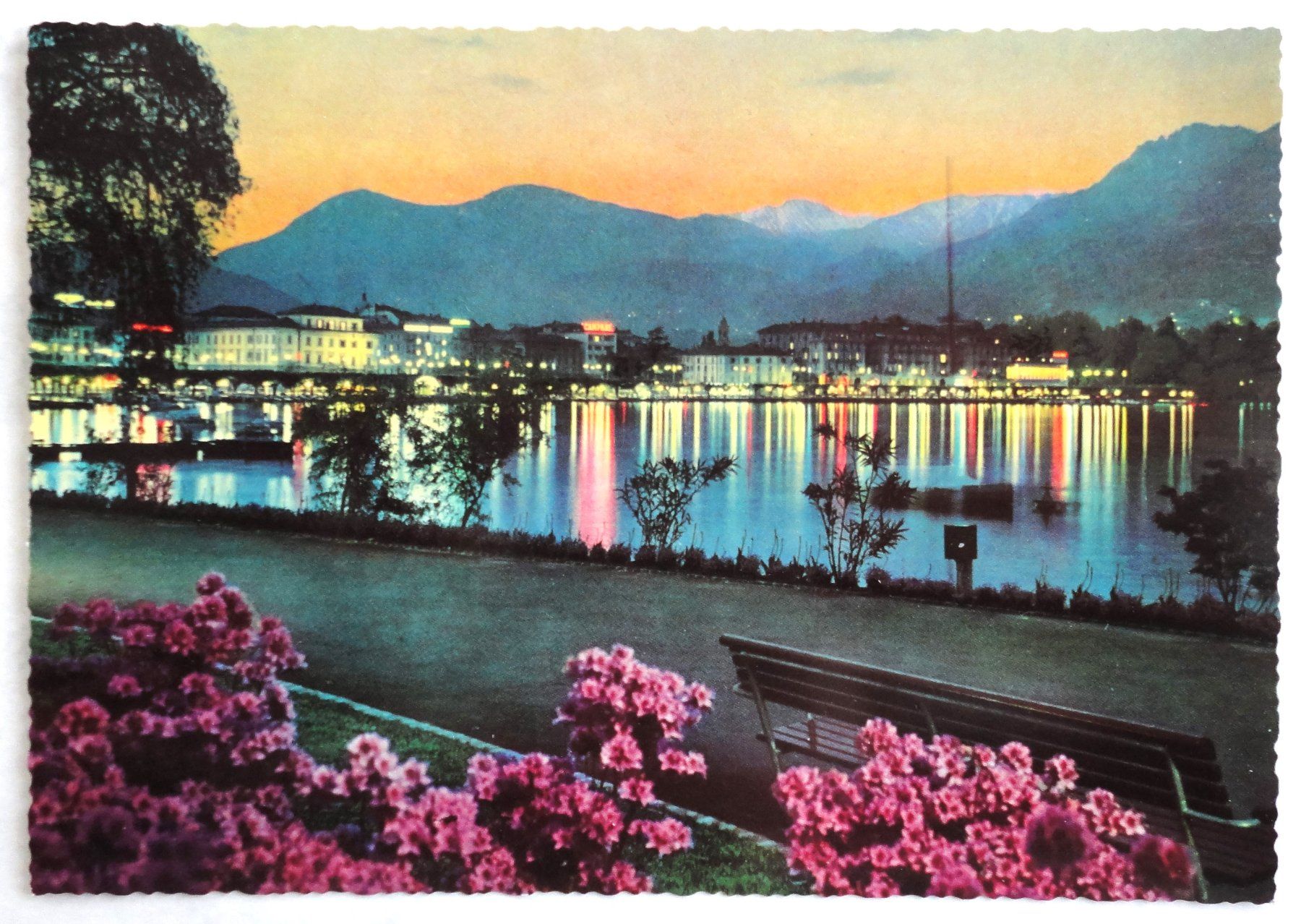 Ansichtskarten: Lugano di notte – Gebraucht aus Fétigny von Billy2miny
