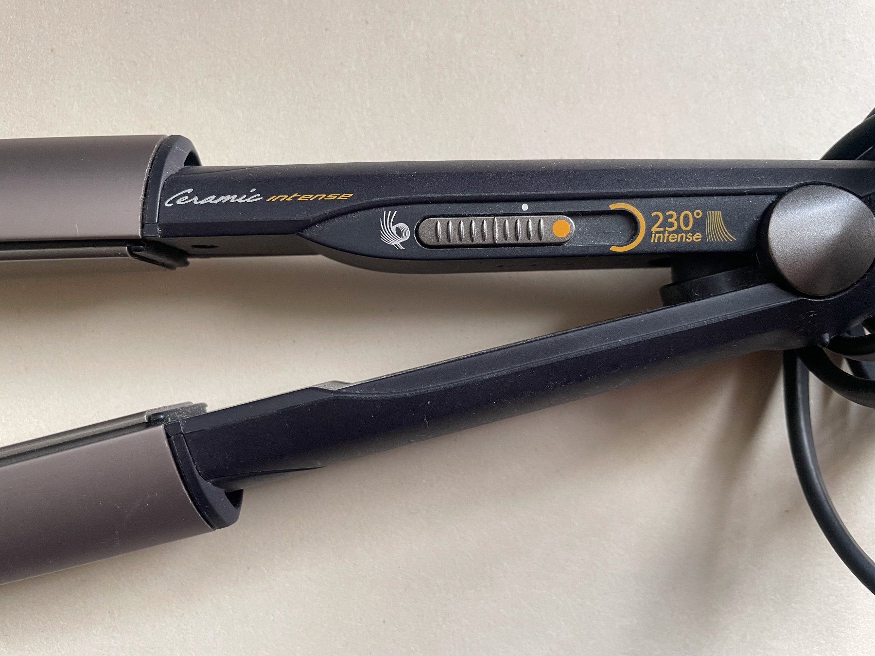 BaByliss Föhn: Babyliss Ceramic intense :: Haarglätter – Gebraucht aus Zürich von jandra01 2