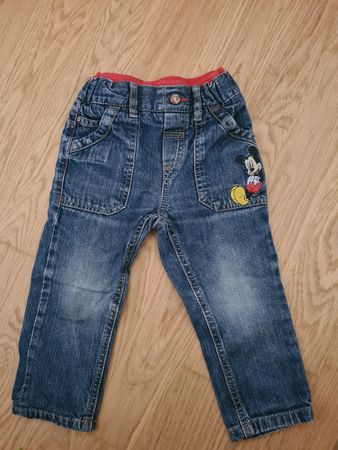 Jeans Grösse 86 C&A mit Mickey Mouse Motiv 
