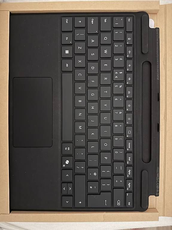 Tastaturen: Microsoft Surface Pro 13" Tastatur – Neu und originalverpackt aus Uetendorf von ani_5957 1