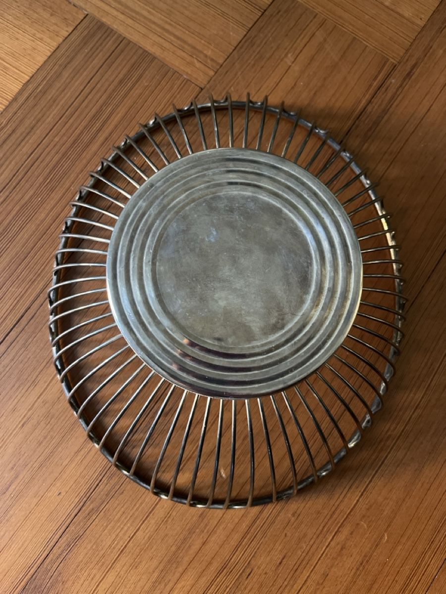 Behälter & Ähnliches: Brotkorb 24cm – Gebraucht aus Bern von Blumentopf. 2