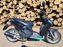 Roller Scooter Aprilia ohne schlüssel für Bastler Lieferung