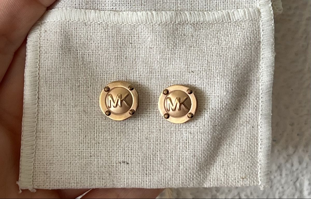 Michael Kors Ohrringe & -stecker: Michael Kors Ohrringe – Gebraucht aus Oftringen von senakoncak