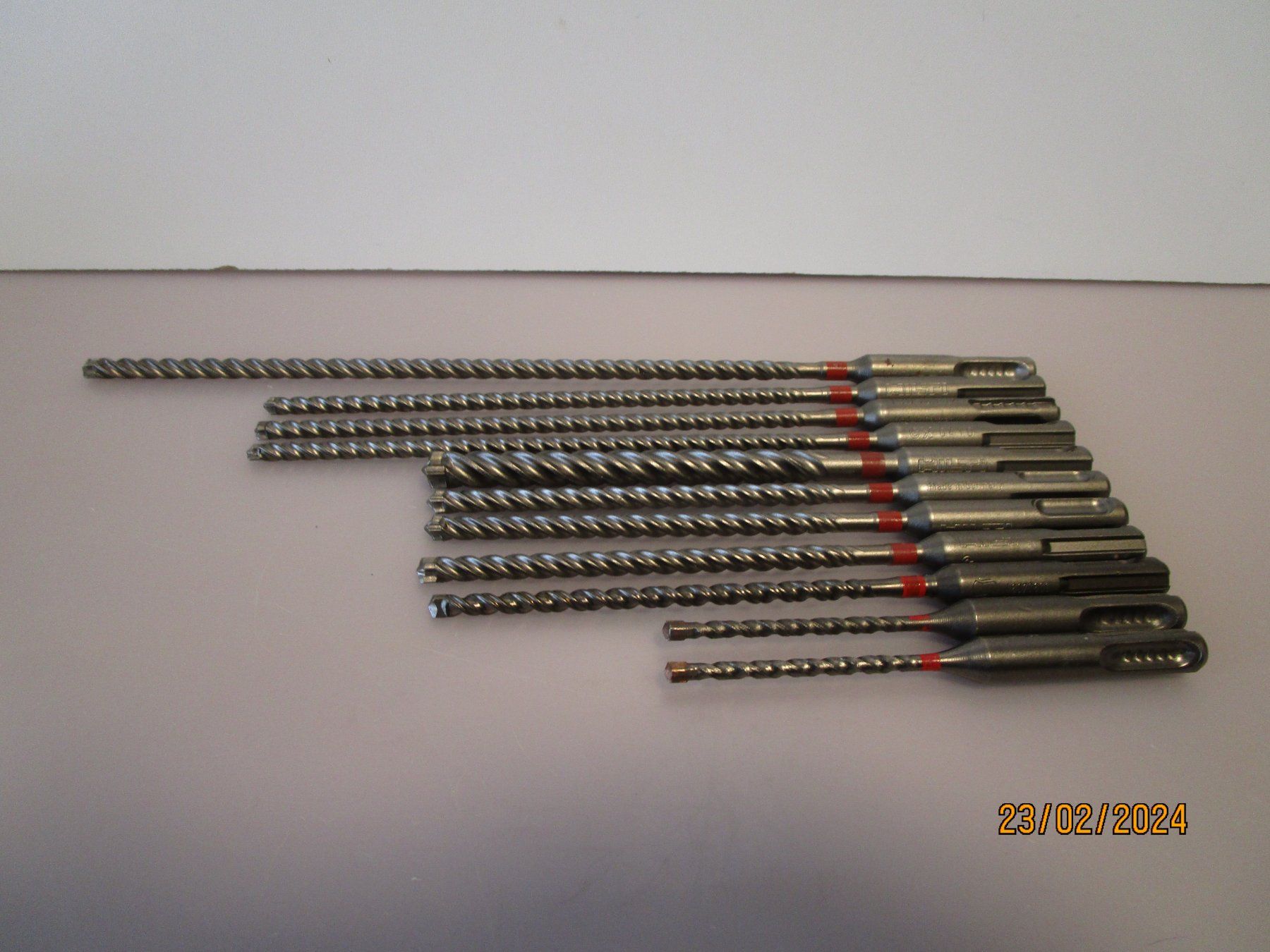 Alle Werkzeuge: LOT DE 9 FORETS HILTI – Neu (gemäss Beschreibung) aus Chêne-Bourg von