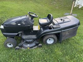 Rasentraktor mit 18.5Ps Briggs & Stratton Motor