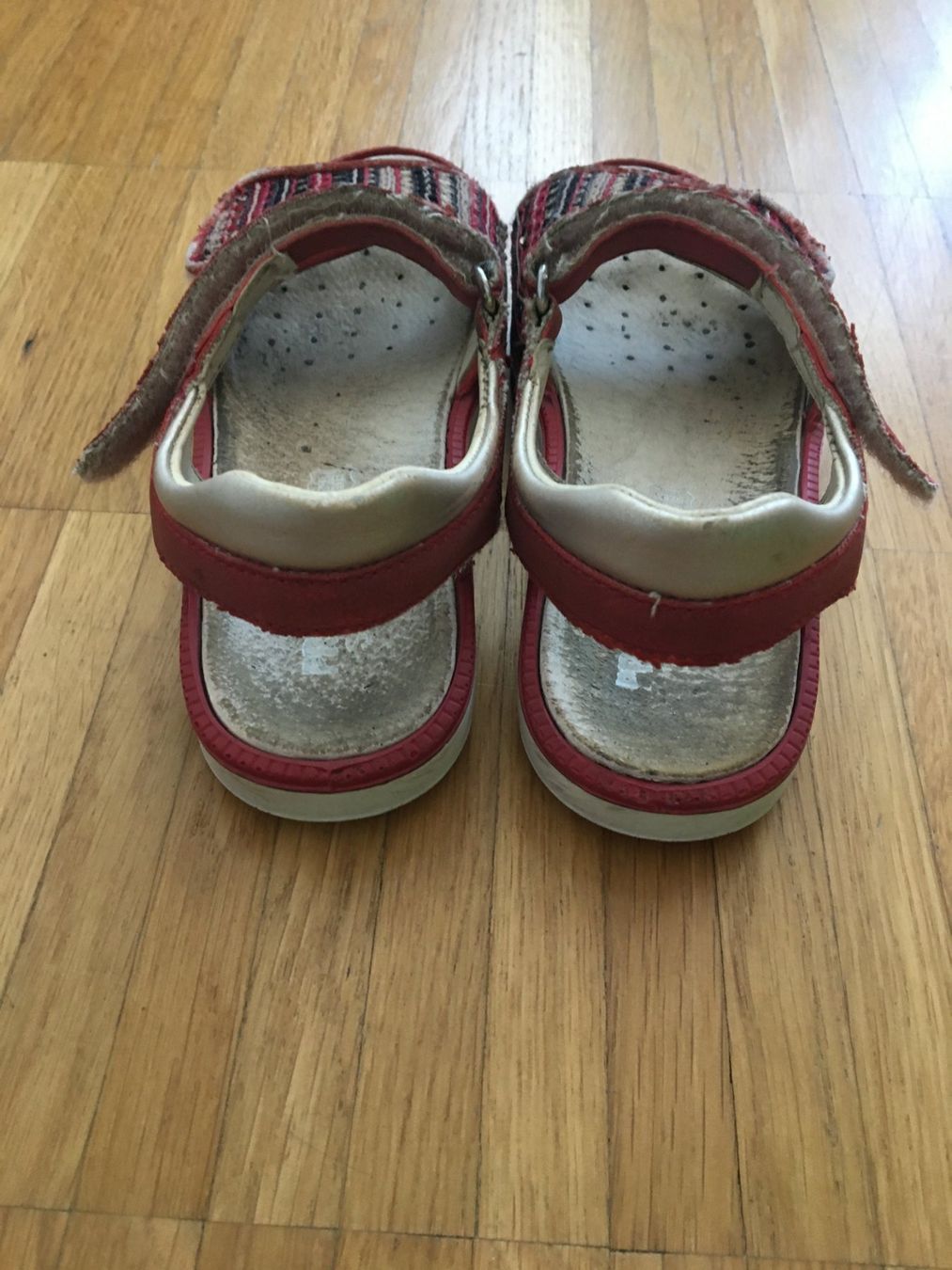 Primigi Schuhe für Mädchen: Primigi Mädchen Riemensandalette - Gr. 33 – Gebraucht aus Basel von Nofretete39 4
