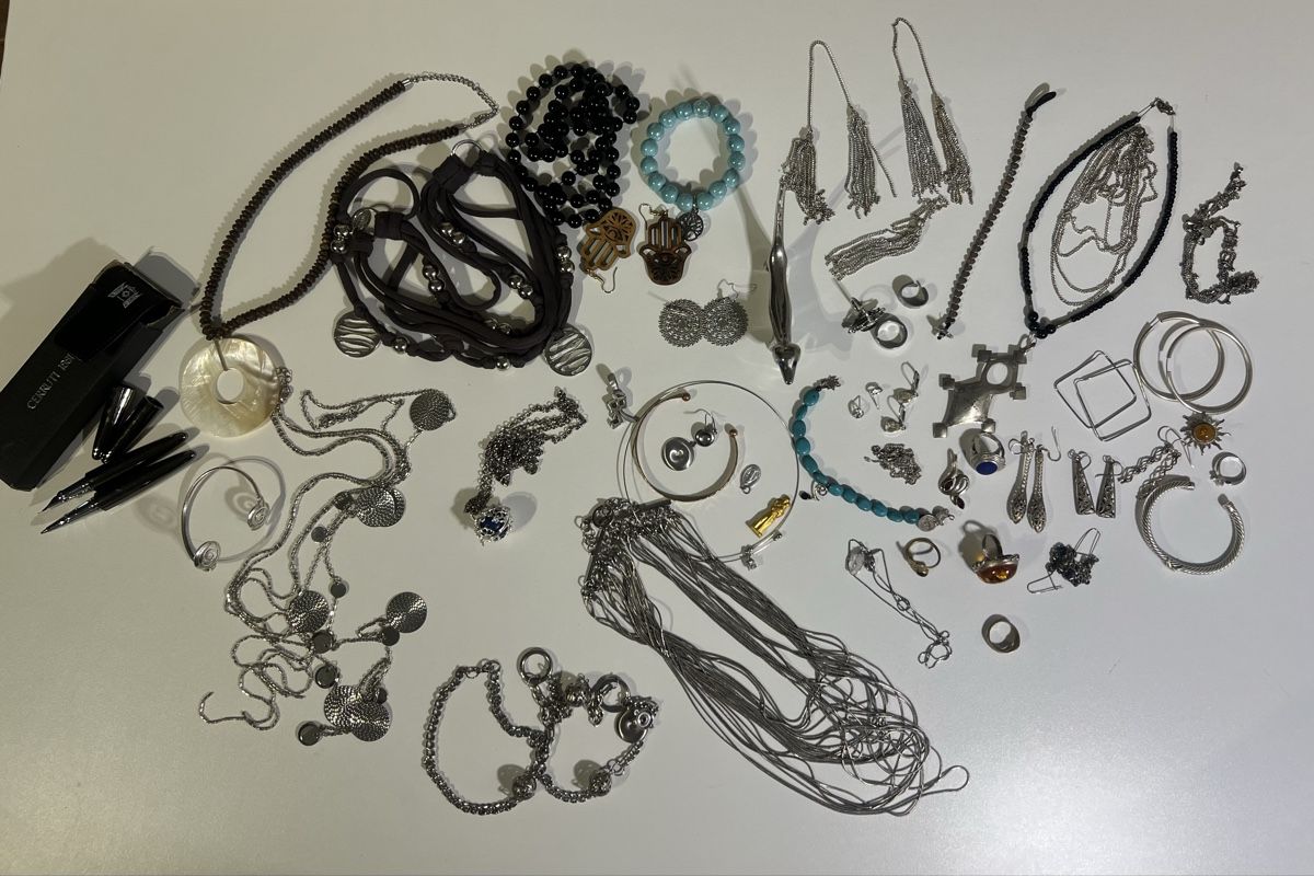 Altri gioielli: Lot de bijoux  – Usato da St-Pierre-Clages venduto da ste_xk6p