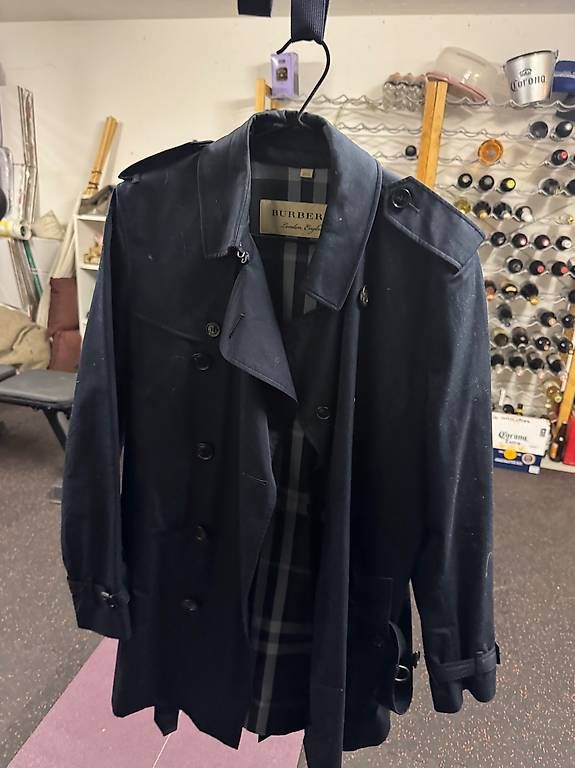 Cappotti: Burberry Trenchcoat Blau – Usato da Basel venduto da yan_7n6g