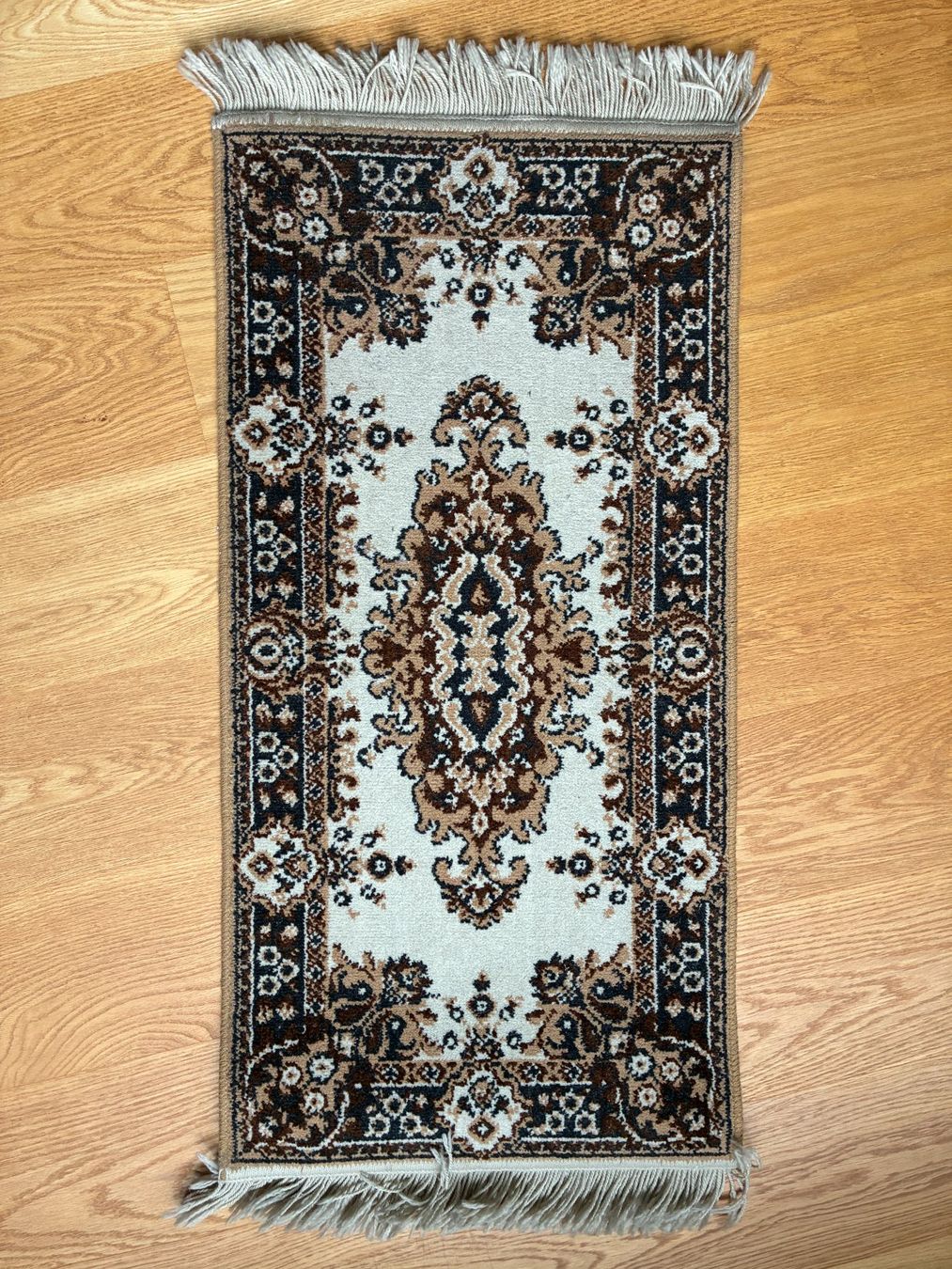 Tappeti: Orientteppich, florales Medaillon Muster + Fransen, 49x112cm – Usato da Biberist venduto da longimanus3
