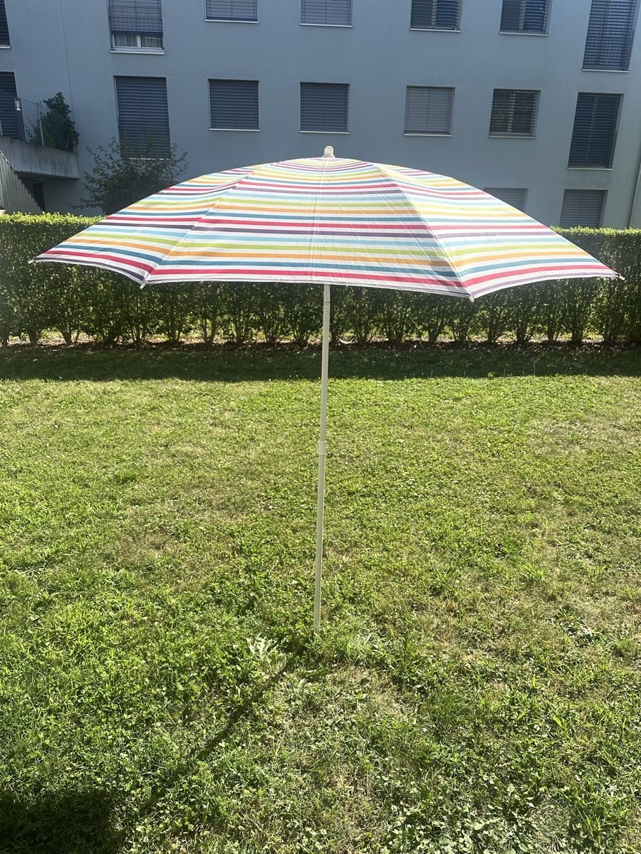 Sonnenschirme: Sonnenschirm für Badi – Gebraucht aus Root von BravoSix