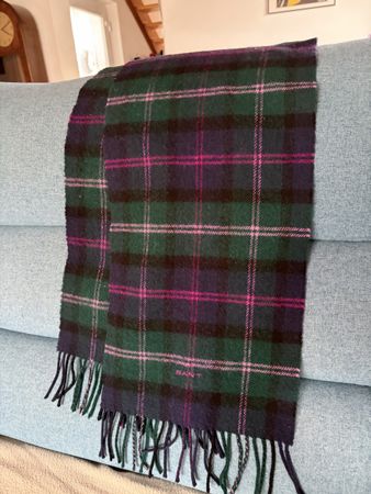 Schal Gant kariert grün blau rosa Wolle guter Zustand