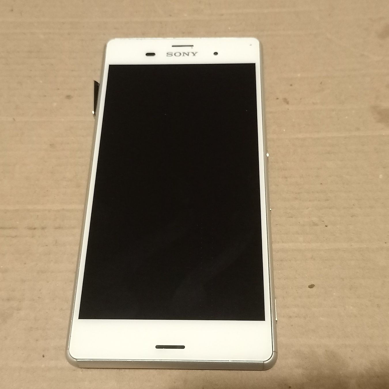 Sony Telefoni cellulari / Smartphones: Android Smartphone ungetestet: Sony Xperia T3 D5103 – Difettoso da Winterthur venduto da Opusco