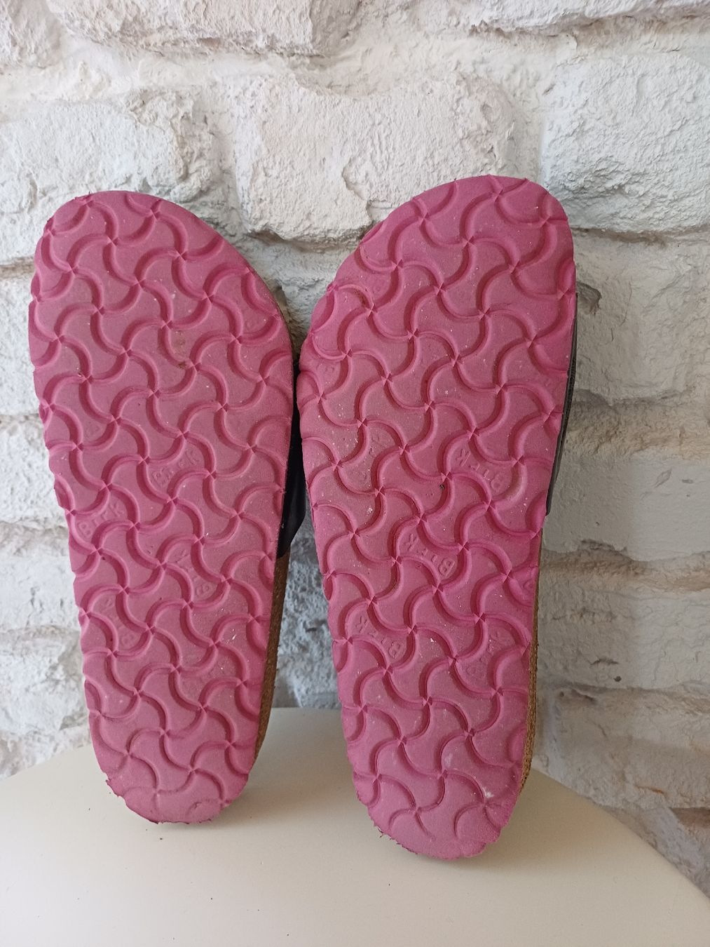 Birkenstock Scarpe da donna: Biete Birkenstock Sandalen, Schwarz Lack, Grösse 38 – Usato da Därligen venduto da Musle73 3