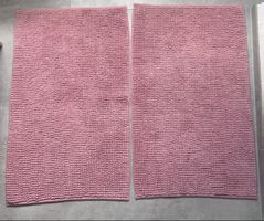 2 Badteppiche rosa