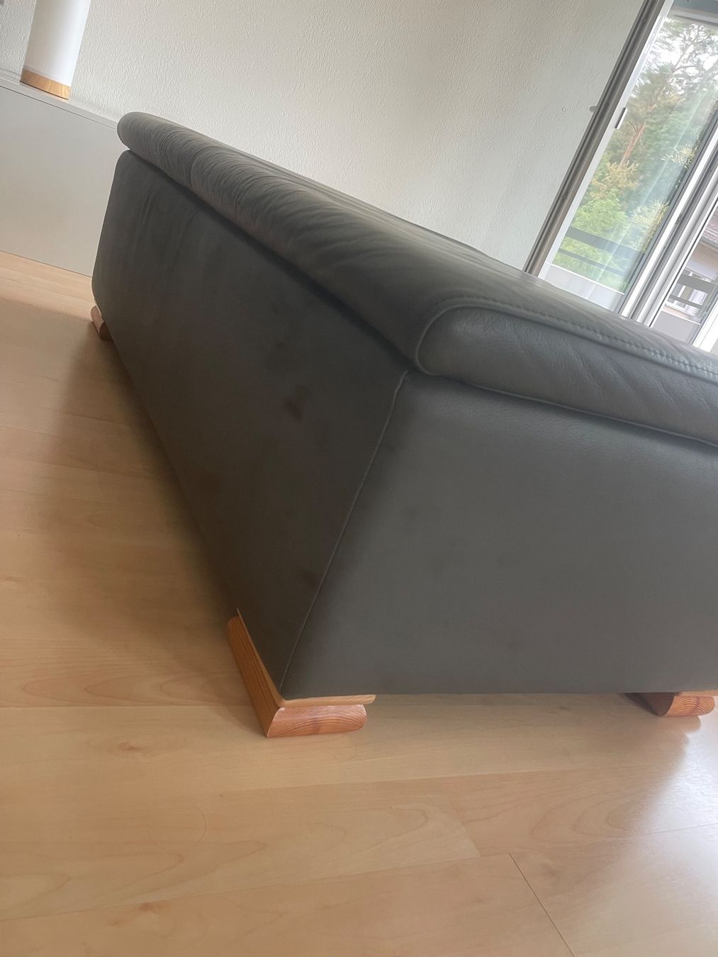 Sofas: Schubiger Sofa Seline Leder Graphit 2,5 Sitzer – D'occasion à Dietikon par Nieselchen 3