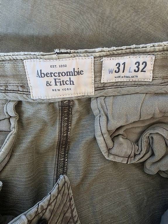 Abercrombie Pantaloni: Pantaloni cargo Abercrombie 31x32 – Usato da Locarno venduto da ran_c5zb 1