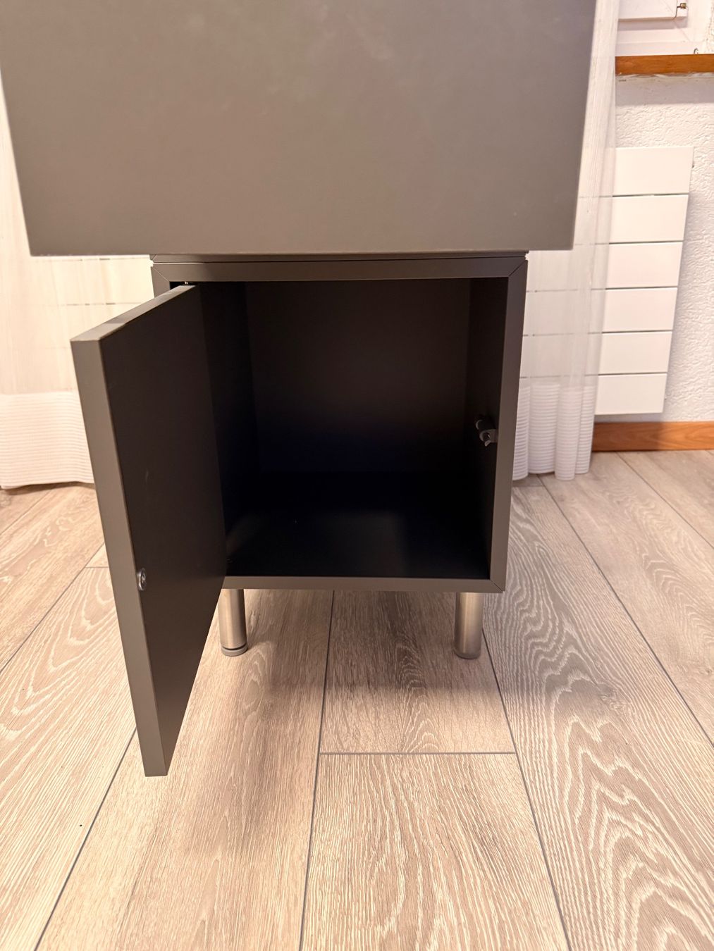 Ikea Comodini: IKEA Nachttisch/Kommode mit viel Stauraum – Nuovo (secondo la descrizione) da Niedergösgen venduto da Macale97 2