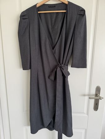 Robe Sisley