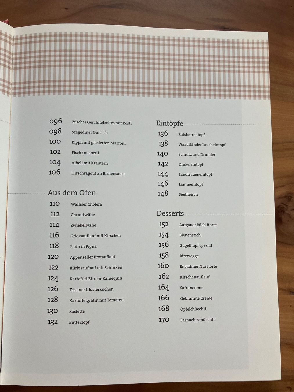 Libri: Kochbuch: die besten Schweizer Rezepte – Usato da Bern venduto da sturmmoewe 3