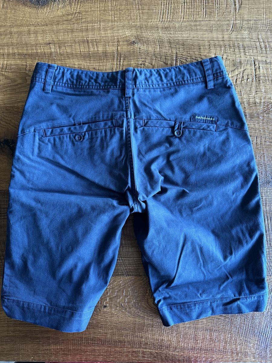 Peak Performance Pantaloni: Peak Performance Damen-Shorts, dunkelblau, Gr. 27 – Usato da Wollerau venduto da HuberN 1