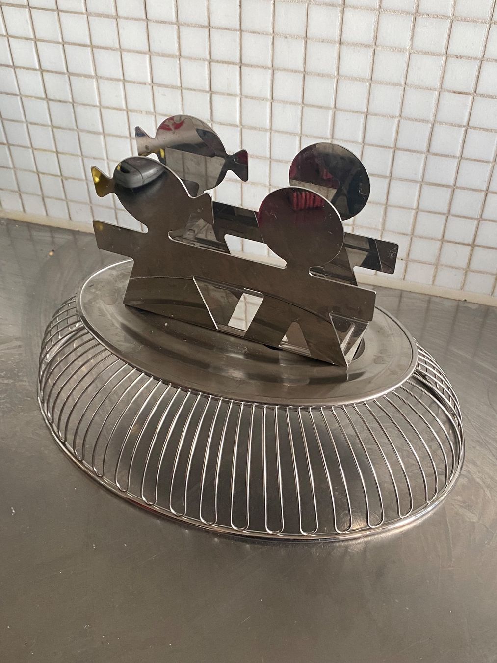 Alessi Elettrodomestici da cucina: Set Alessi Brotkorb und Serviettenhalter – Usato da Solothurn venduto da BORGHAGEN 1
