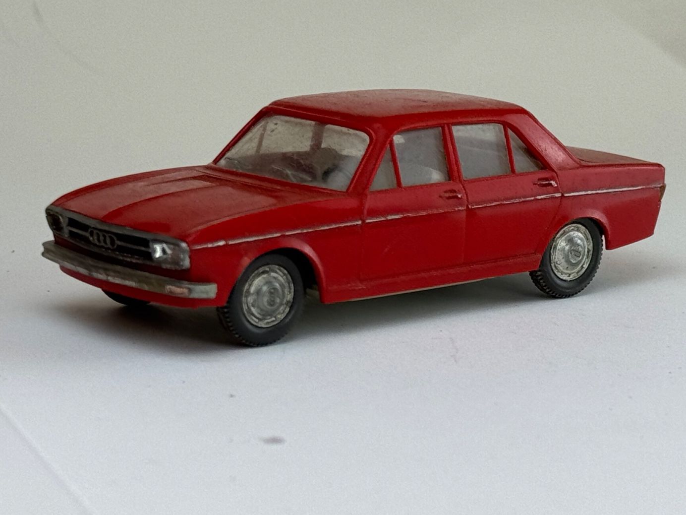 Wiking Voitures modèles: SG-Wiking Cursor Audi 100 rot – D'occasion à Elm par Wikmtz