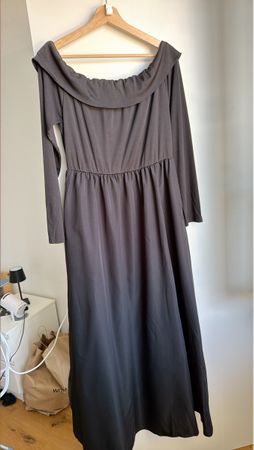 Damen Kleid schwarz schulterfrei neuwertiger Zustand