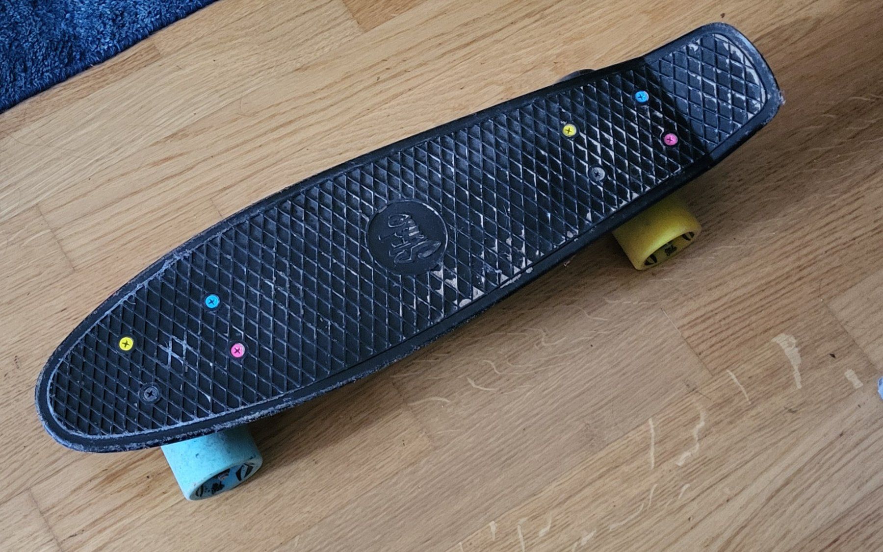 Skateboards: Minicruiser Slide Cruiser Board 22" en plastique résistant – Gebraucht aus Fribourg von ledom