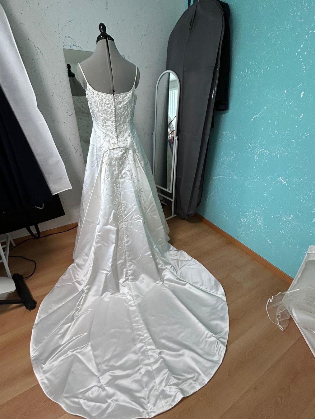 Vestiti: Brautkleid zu verkaufen – Usato da Hochfelden venduto da lor_xt2h 2